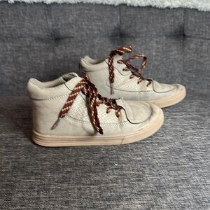 Gray High-Top Sneakers with Red Laces